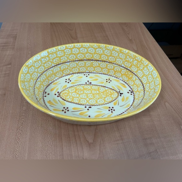 temptations bakeware presentable ovenware old world yellow Tara serving bowl - Picture 1 of 6